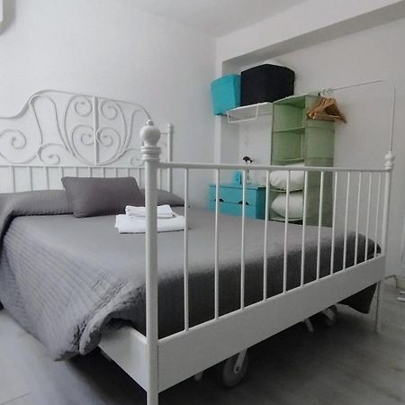 Apartamento 1 Dormitorio Y Salon Con Sofa Cama Bien Comunicado Con El Centro Sevilla Eksteriør bilde