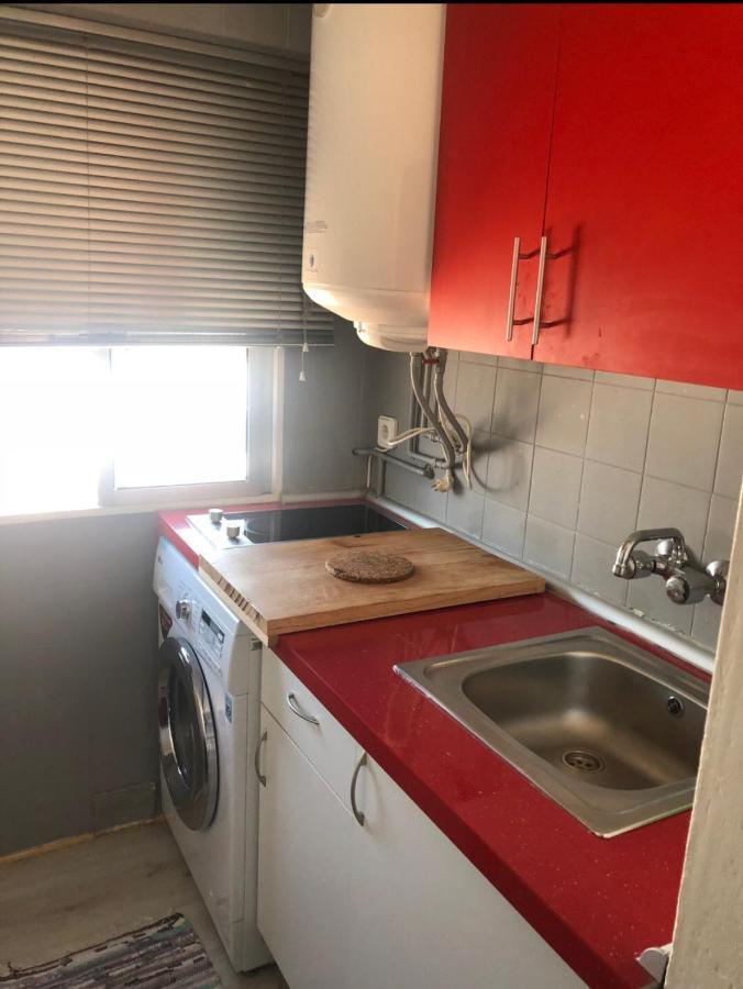 Apartamento 1 Dormitorio Y Salon Con Sofa Cama Bien Comunicado Con El Centro Sevilla Eksteriør bilde