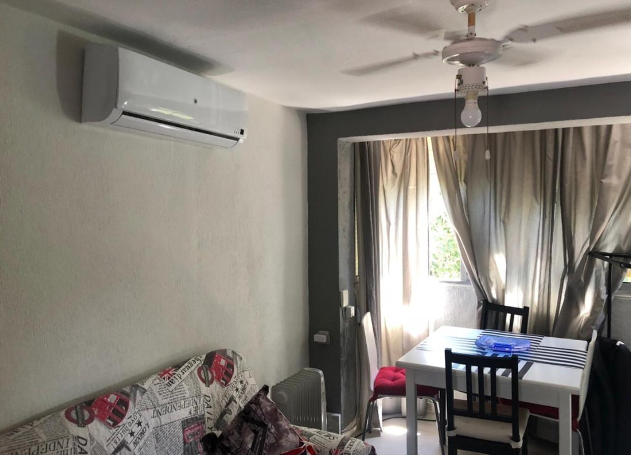 Apartamento 1 Dormitorio Y Salon Con Sofa Cama Bien Comunicado Con El Centro Sevilla Eksteriør bilde