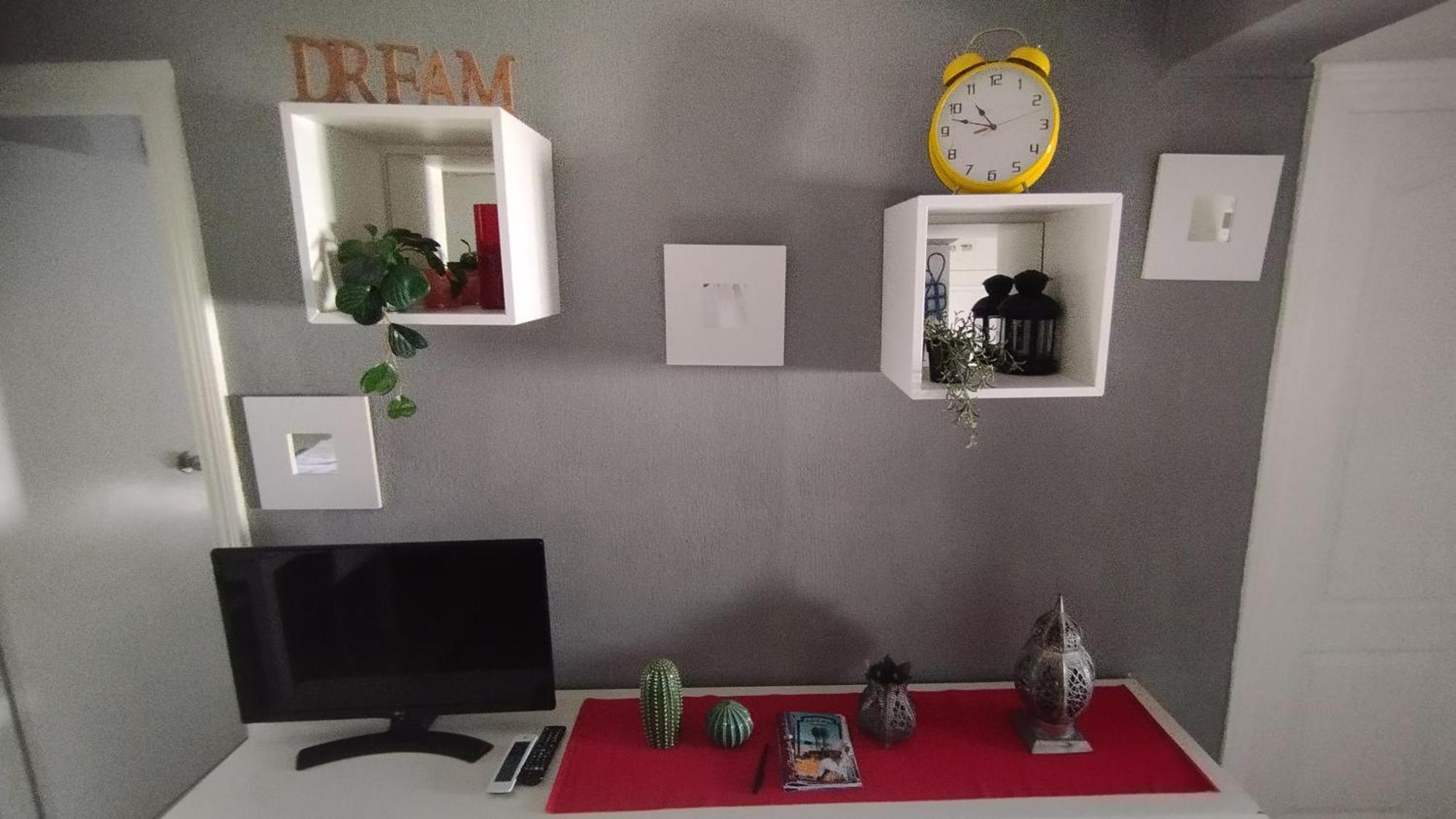 Apartamento 1 Dormitorio Y Salon Con Sofa Cama Bien Comunicado Con El Centro Sevilla Eksteriør bilde