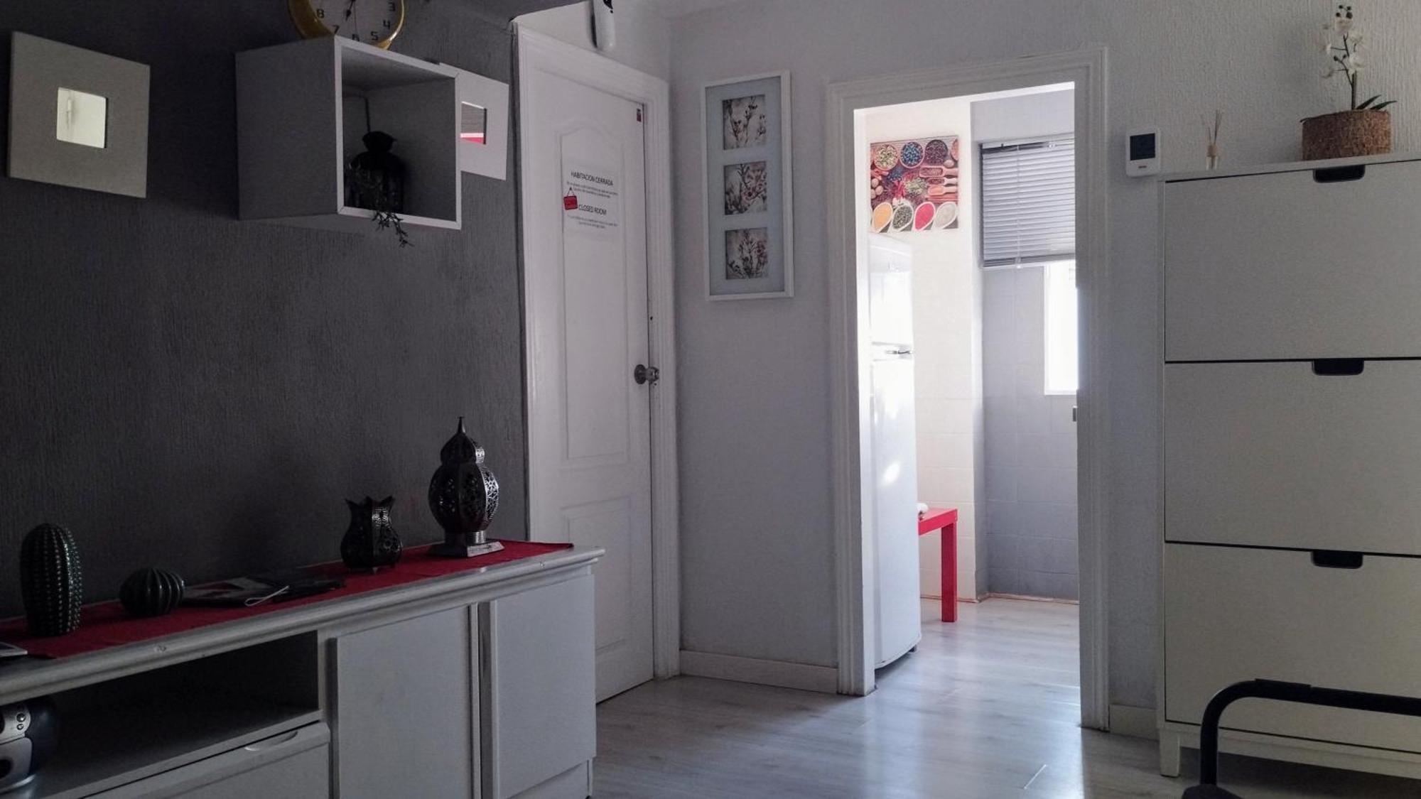 Apartamento 1 Dormitorio Y Salon Con Sofa Cama Bien Comunicado Con El Centro Sevilla Eksteriør bilde